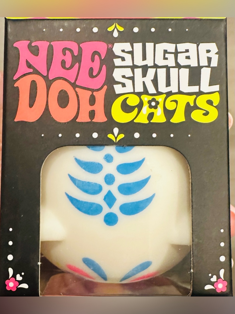 NeeDoh Sugar Skull Cats White Squeeze Toy - Decorative Stress Reliever - Picture 3 of 4